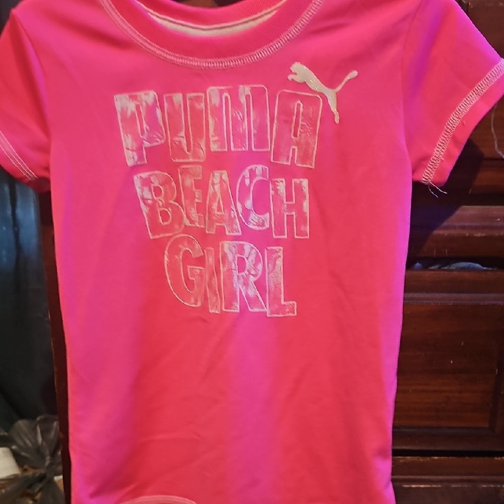 !!.  Girls Size 5 T Shirt